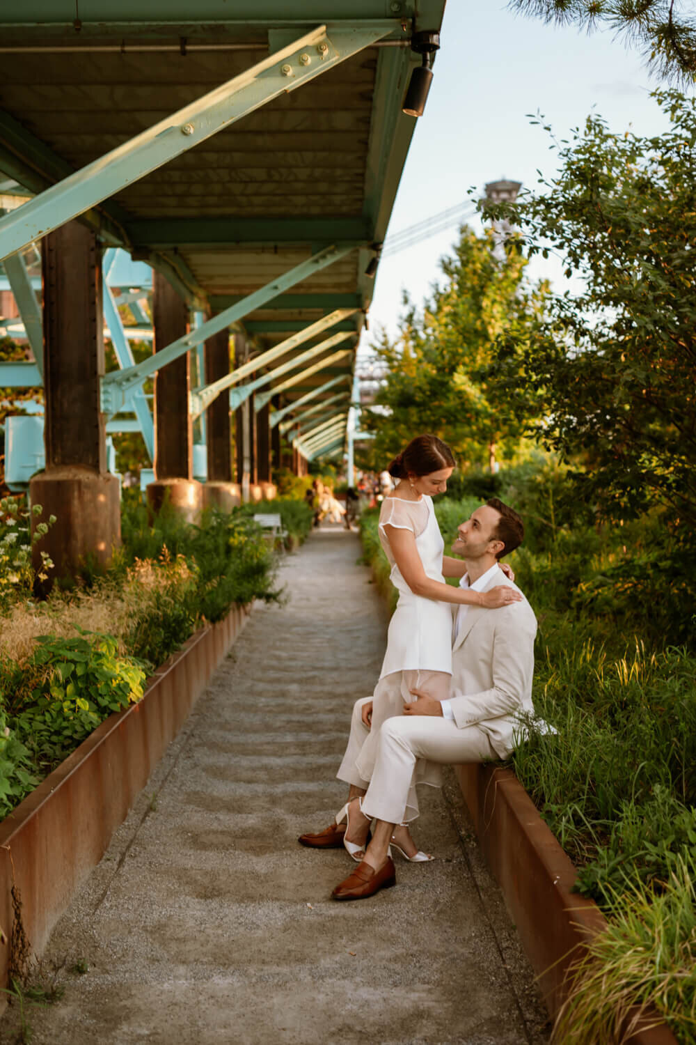 williamsburg.dominopark.engagementphotos.-16