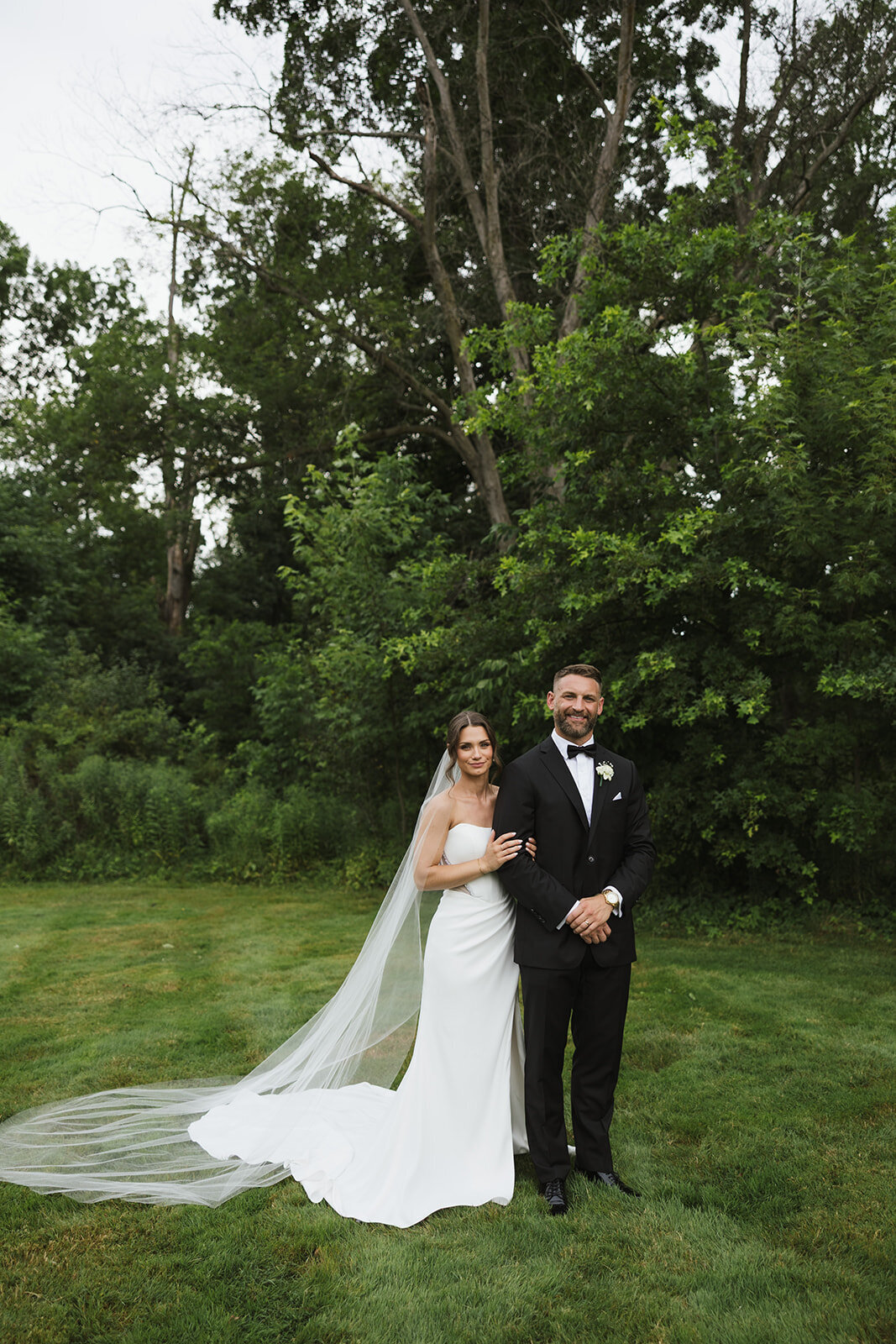 timeless-romantic-classic-outdoor-wedding-photography-5