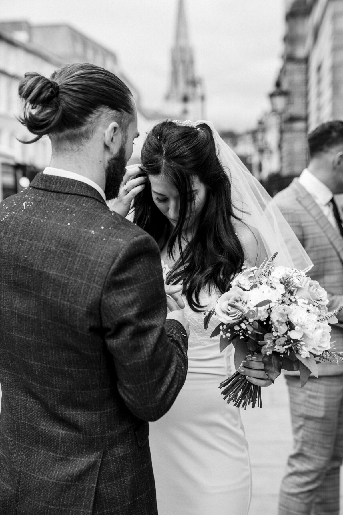 city-elopement-wedding-laura-may-photography-203