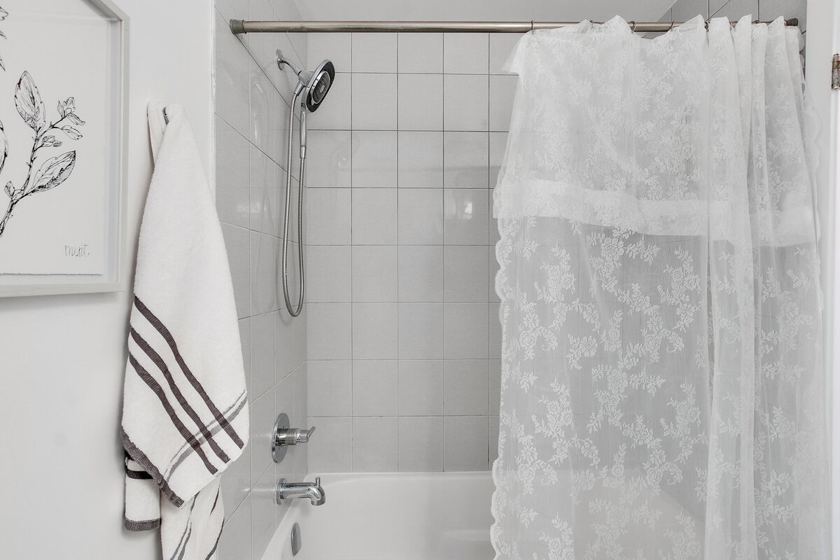 27-web-or-mls-27_002_Master Ensuite