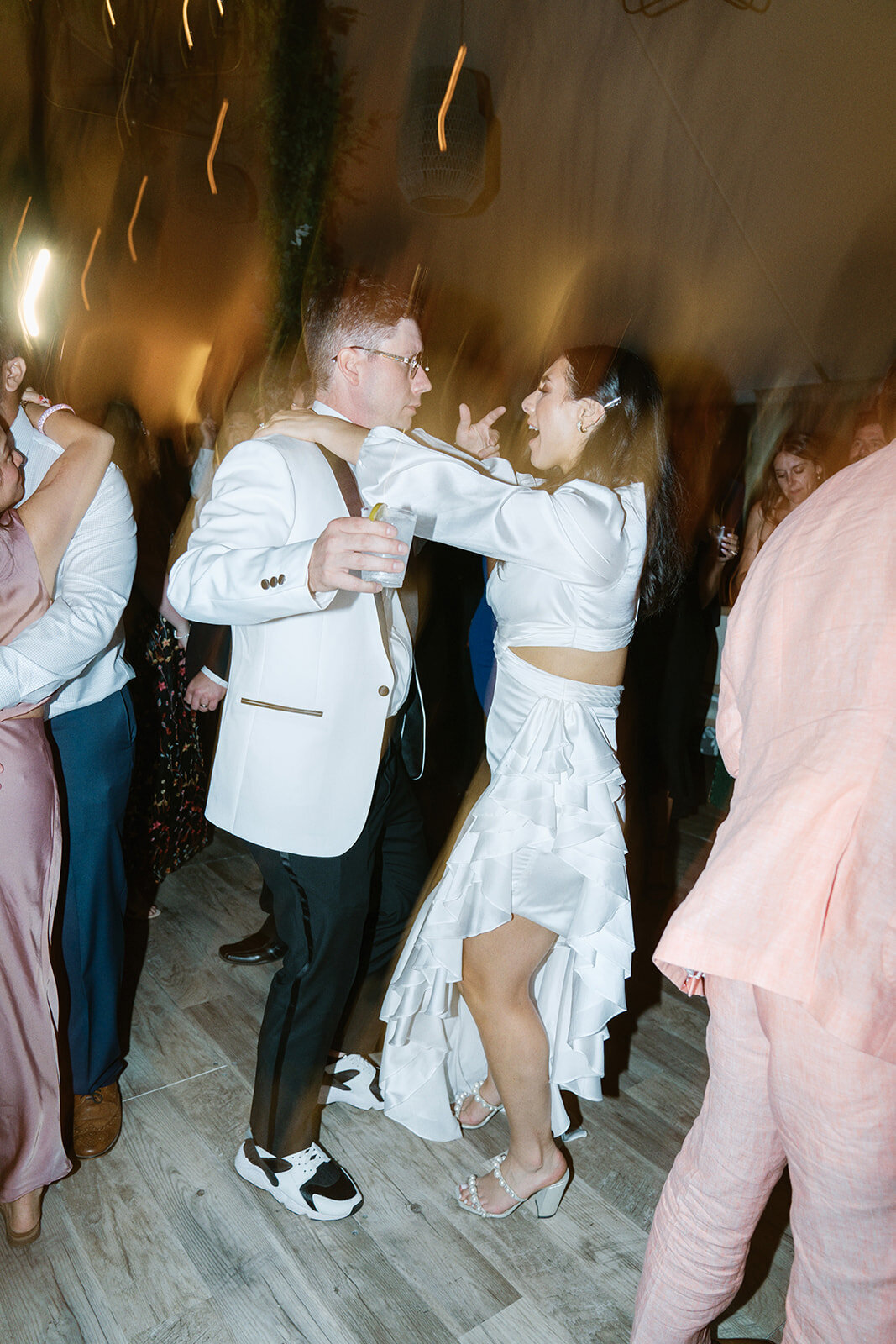 Liz & Sam Dancing-304