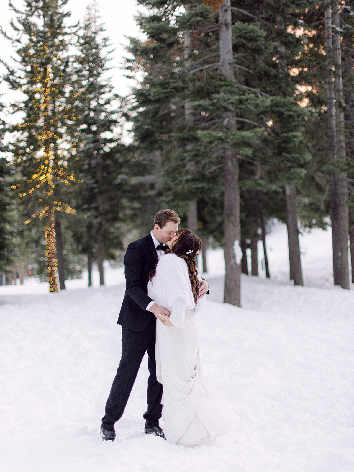E&B WED  23_ 999