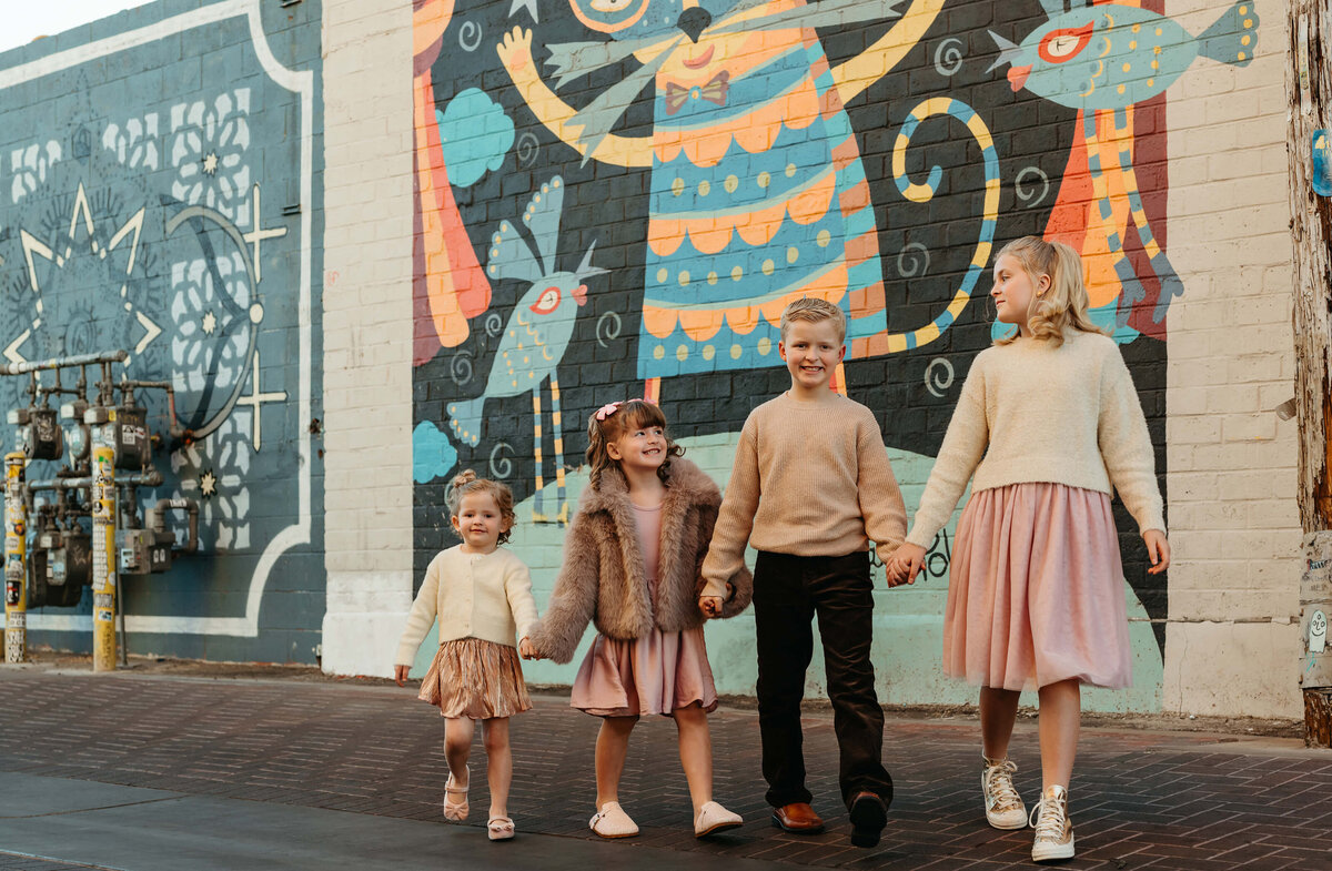 styled-family-session-arts-district