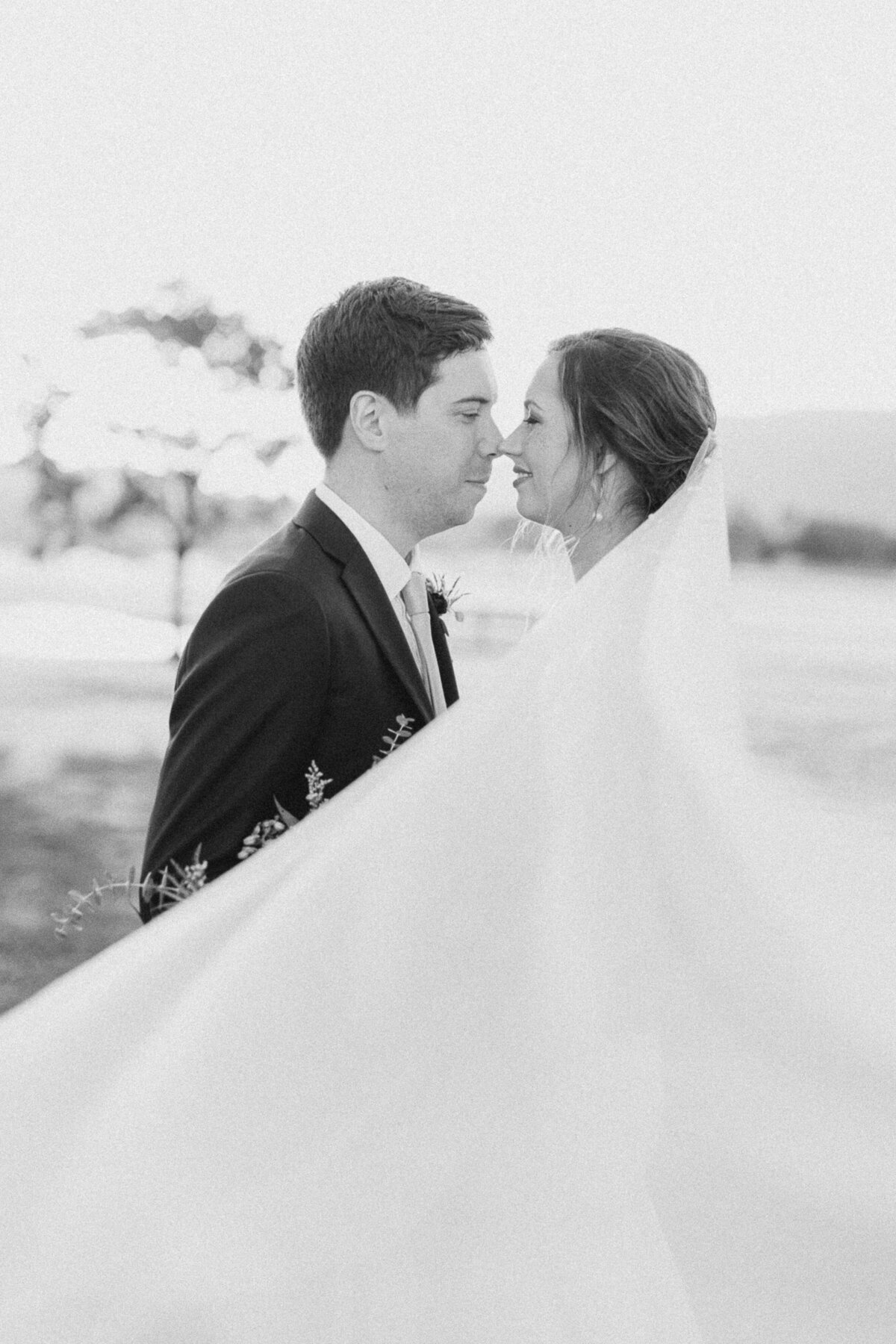 audra-jones-photography-king-family-vineyards-wedding-ali-richie-212