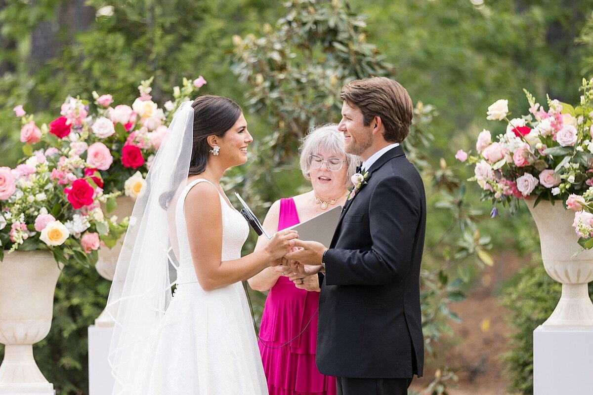The-Upchurch-Cary-Wedding-Photographer-Timeless-Spring-Wedding-Sarah-Hinckley-Photography-valkeaton2025-_0040