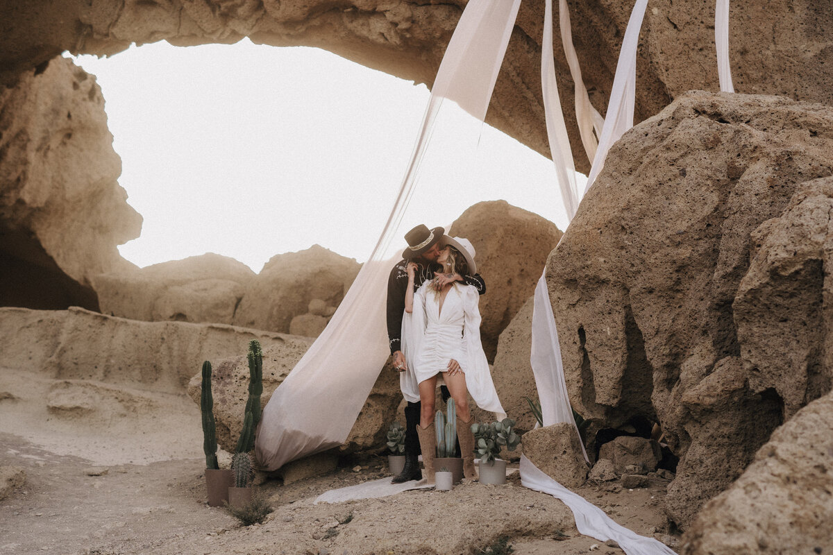 05011-Lisa Roeder Photography - Tenerife Elopement
