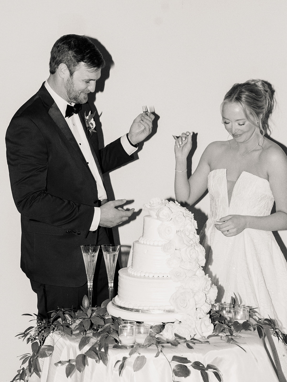 Emma & Stanton Cake Cutting-13-2