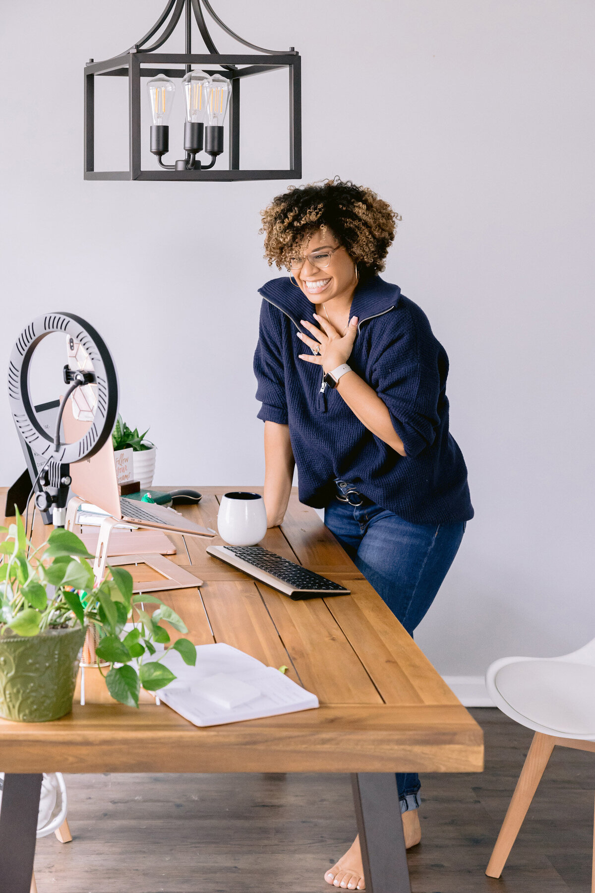 ArianaTenine-12-22-5