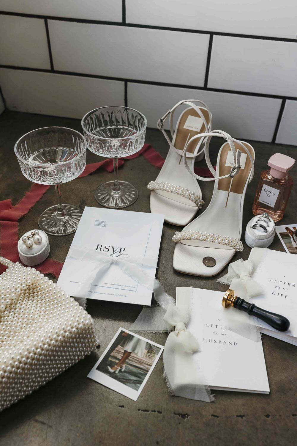 LuxuryWeddingFlatLayPhotos