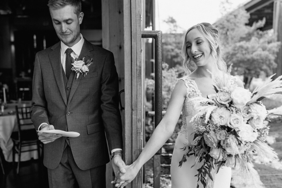 trezzi_farm_winery_greenbluff_spokane_washington_wedding_2