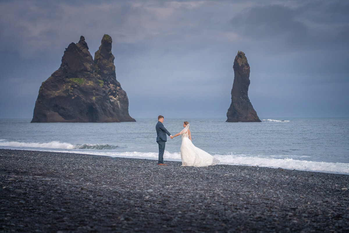 Iceland-Reynisfjara-elopement-black-sand-beach-sea-stacks
