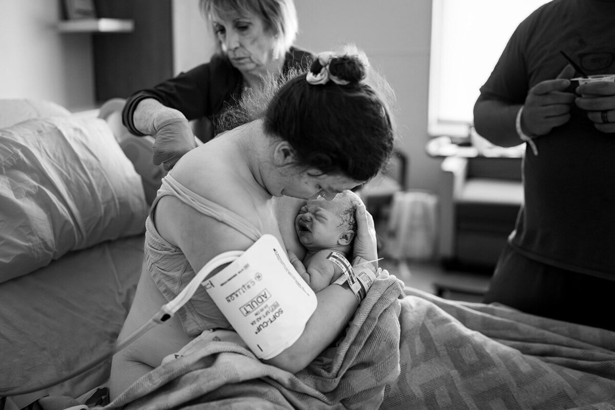 IsgarFamilyBirth-170 Large