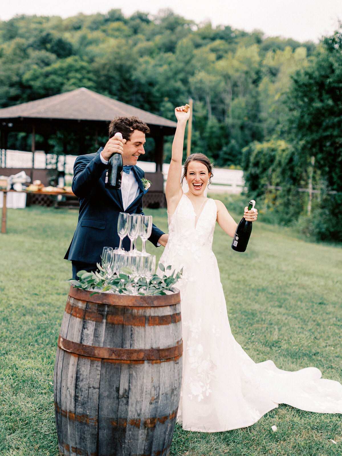 Vermont-Luxury-Wedding-Photographer-Ceremony_231