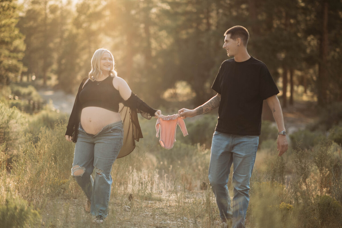 Maternity-Photos-Mt-Charleston (4)