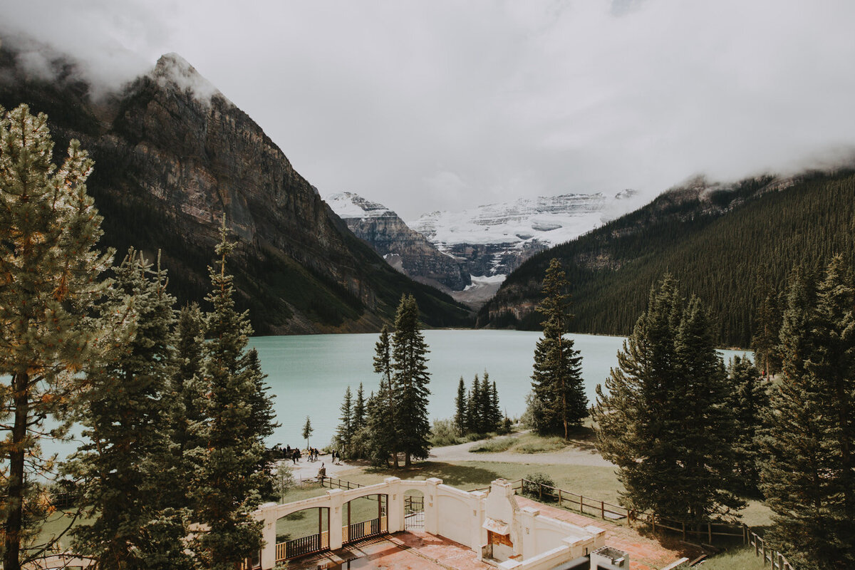 Fairmont Chateau Lake Louise Wedding Planner - Rocky Mountain Weddings & Events-4