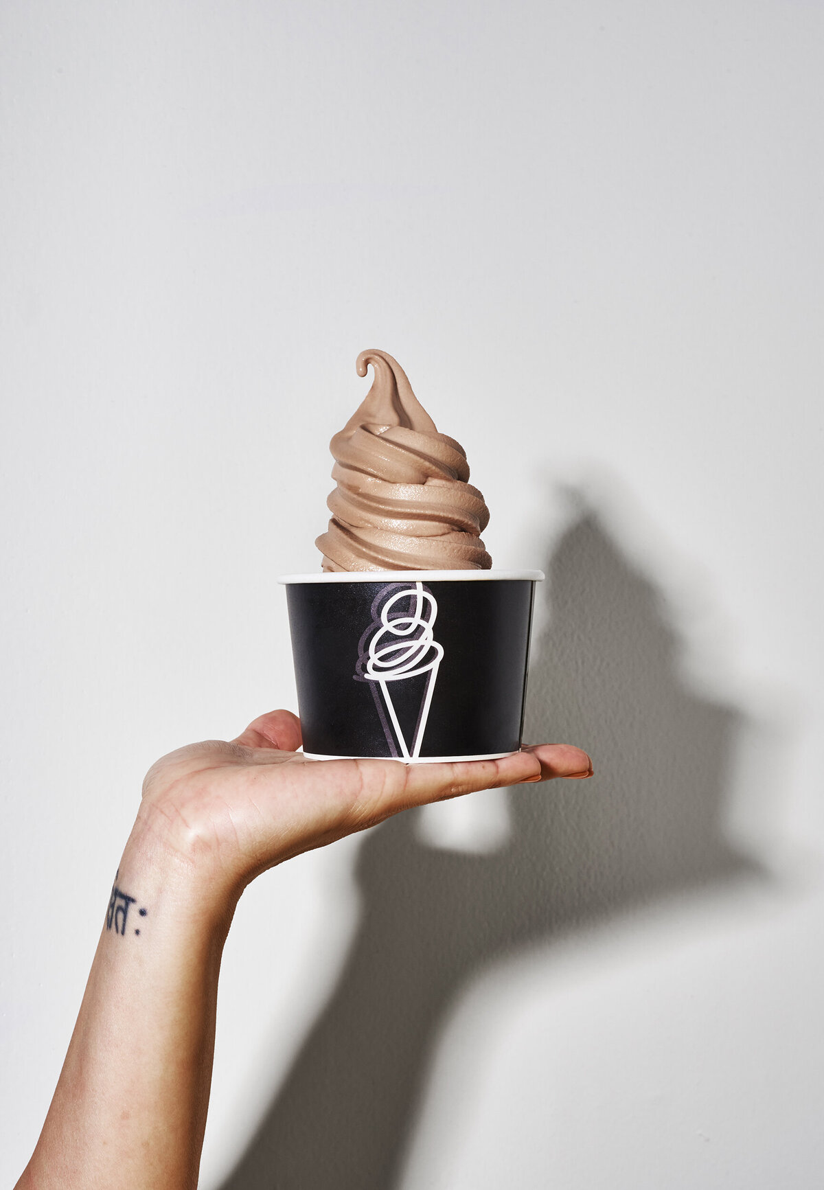 los-angeles-food-photographer-ice-cream-photography-magpies-softserve-lindsay-kreighbaum-12