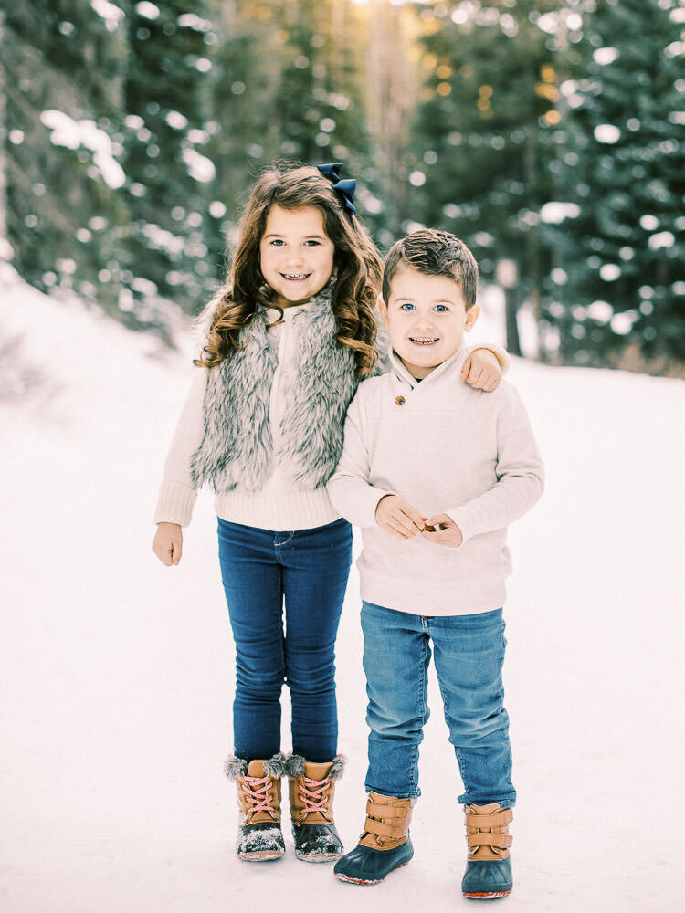 Colorado-Family-Photography-Snowy-Winter-Shoot-Pinks-and-Blues-Breckenridge28
