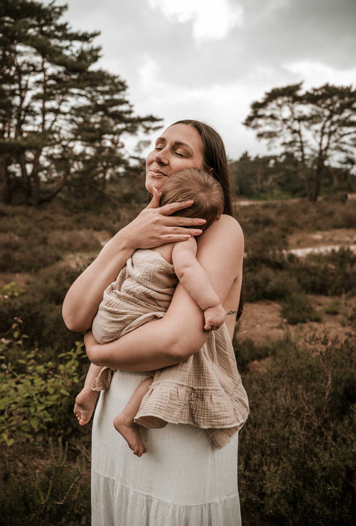 Jiscafotografie_newbornshoot-newbornfotograaf-lifestyleshoot-fotograafnijmegen-motherhoodfotografie-205