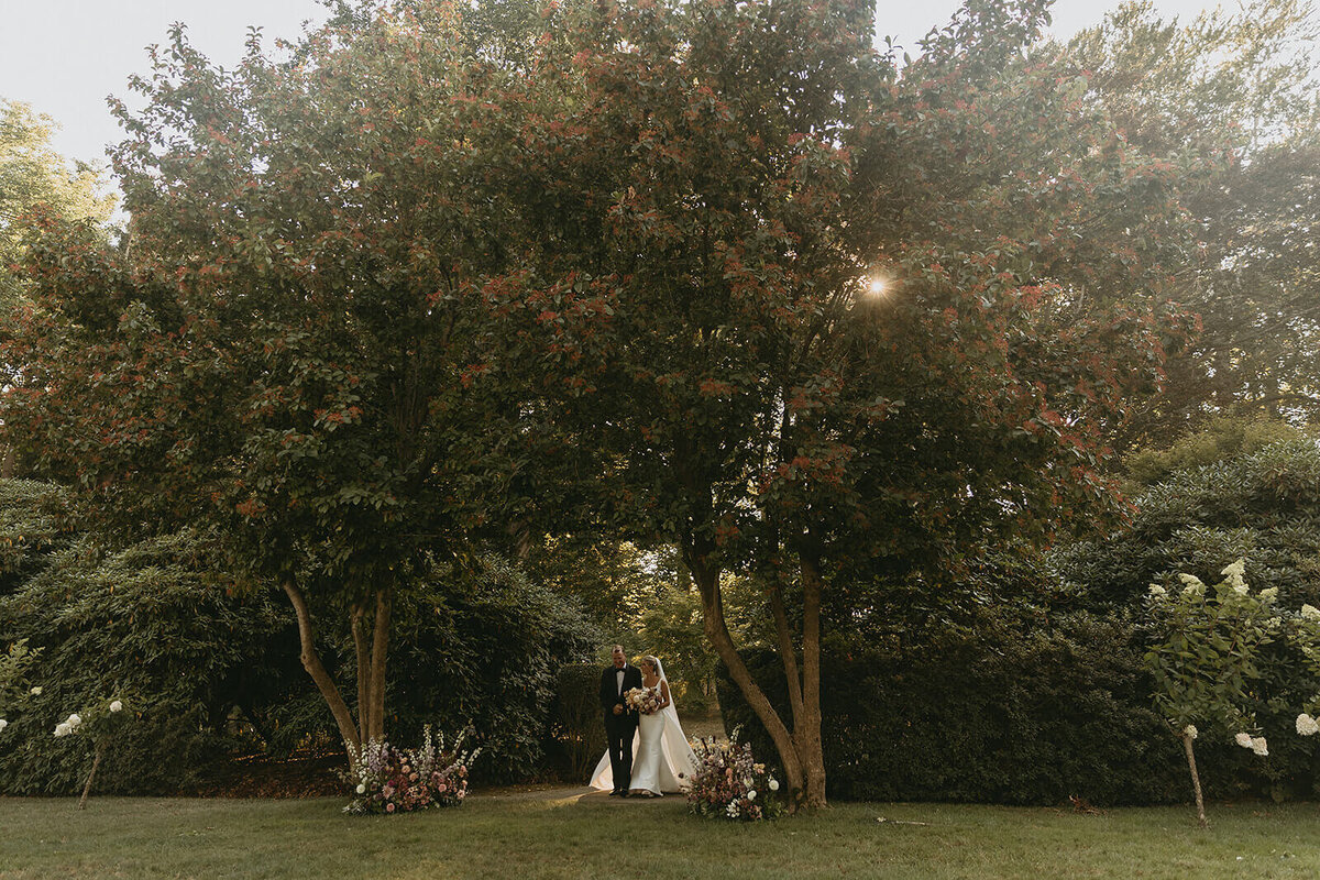 glen-manor-house-summer-wedding-florals-40