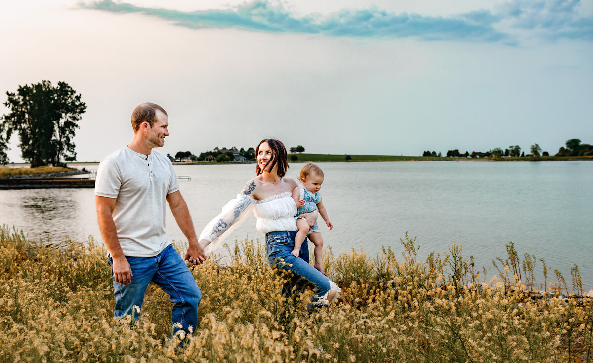family photo session in Toledo
