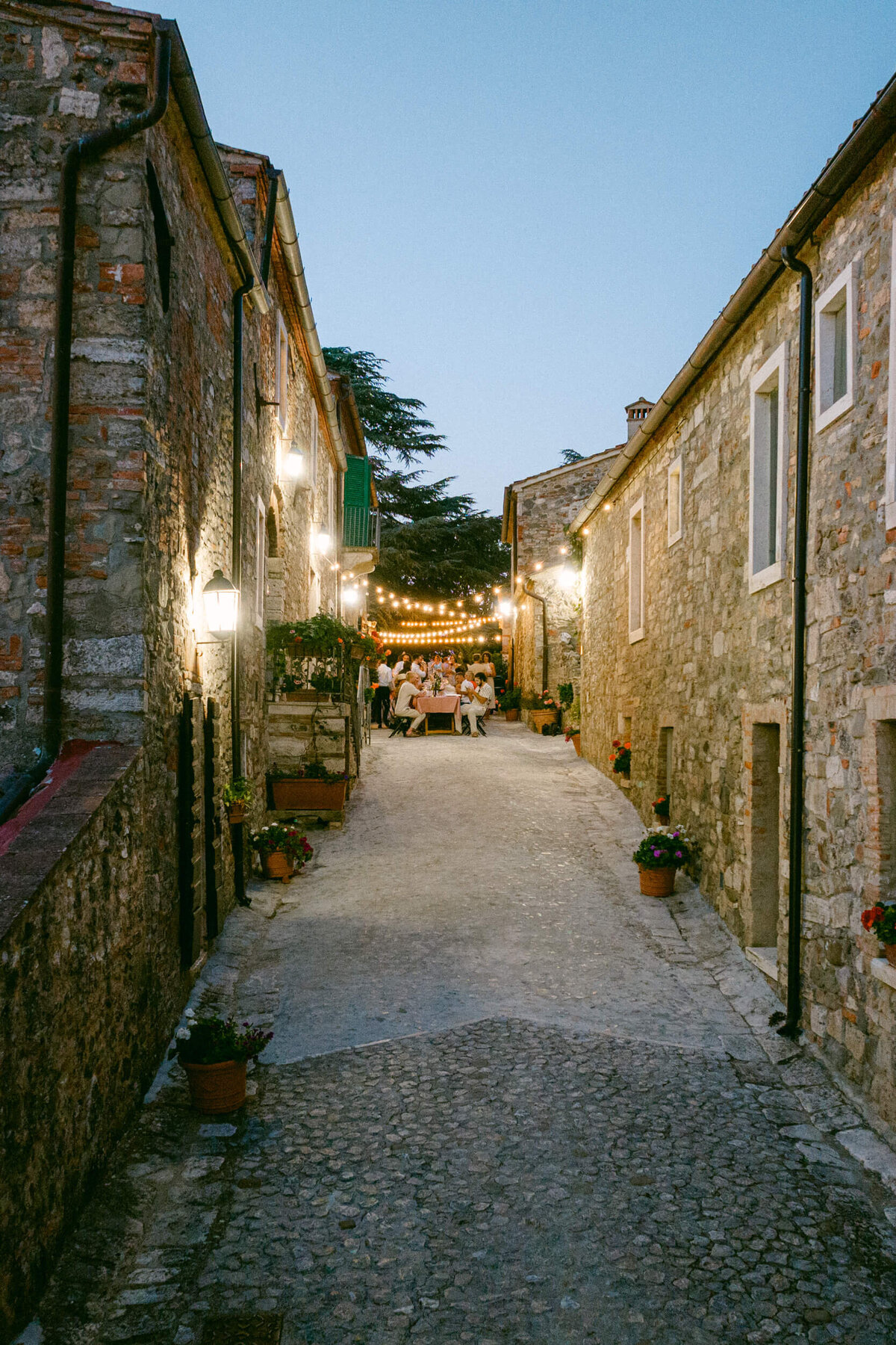 A wedding photo of the venue Laticastelli in aTuscany Italy