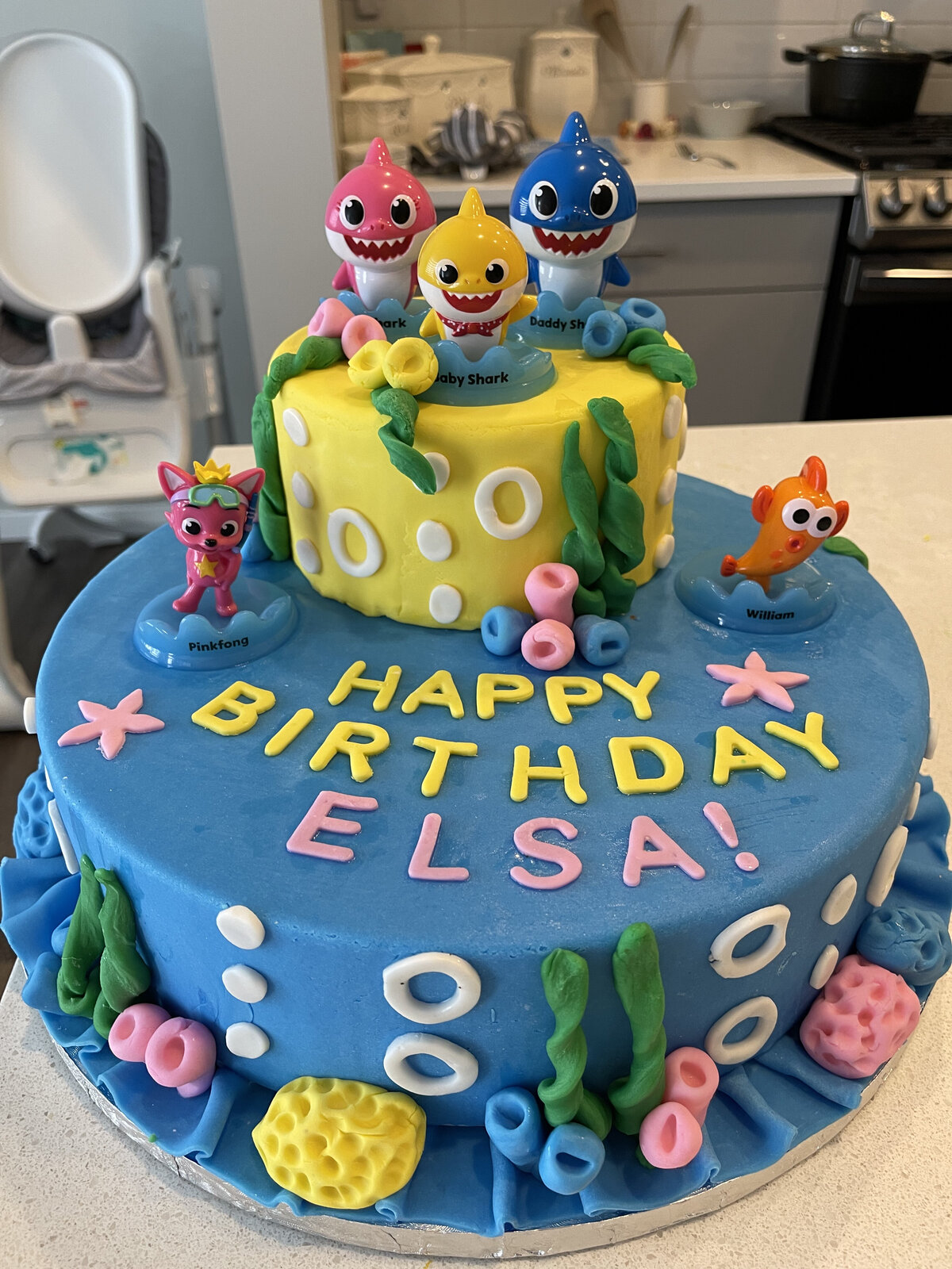 children-birthday-cake-regina-sask