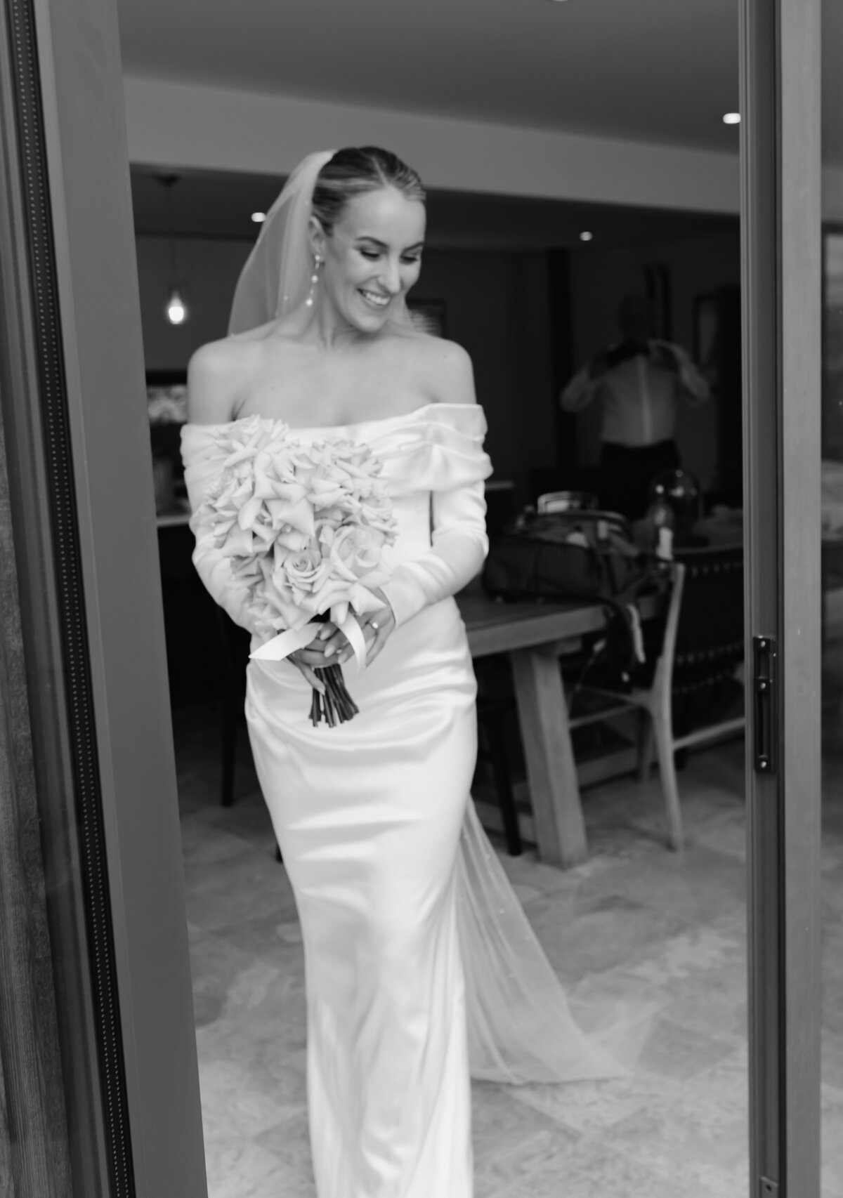 bridal-makeup-artist-in-greece-and-santorini