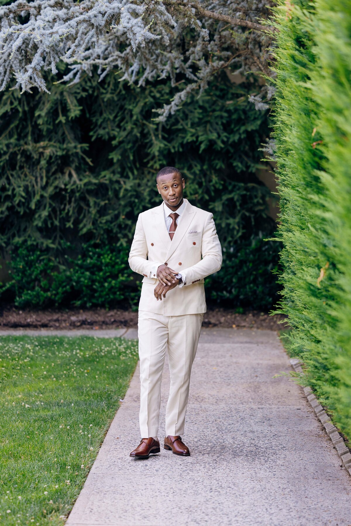 Groom-73 (2024-07-25T01_45_29.635)
