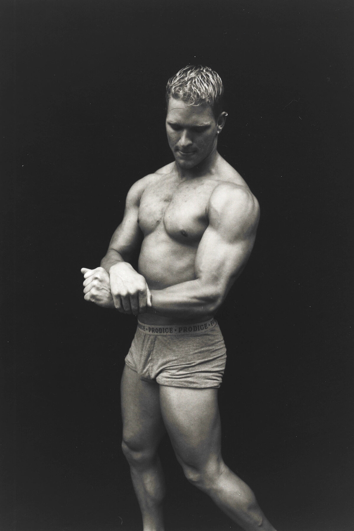 Brent Ray Fraser Brent 19yrs Physique Pose 2