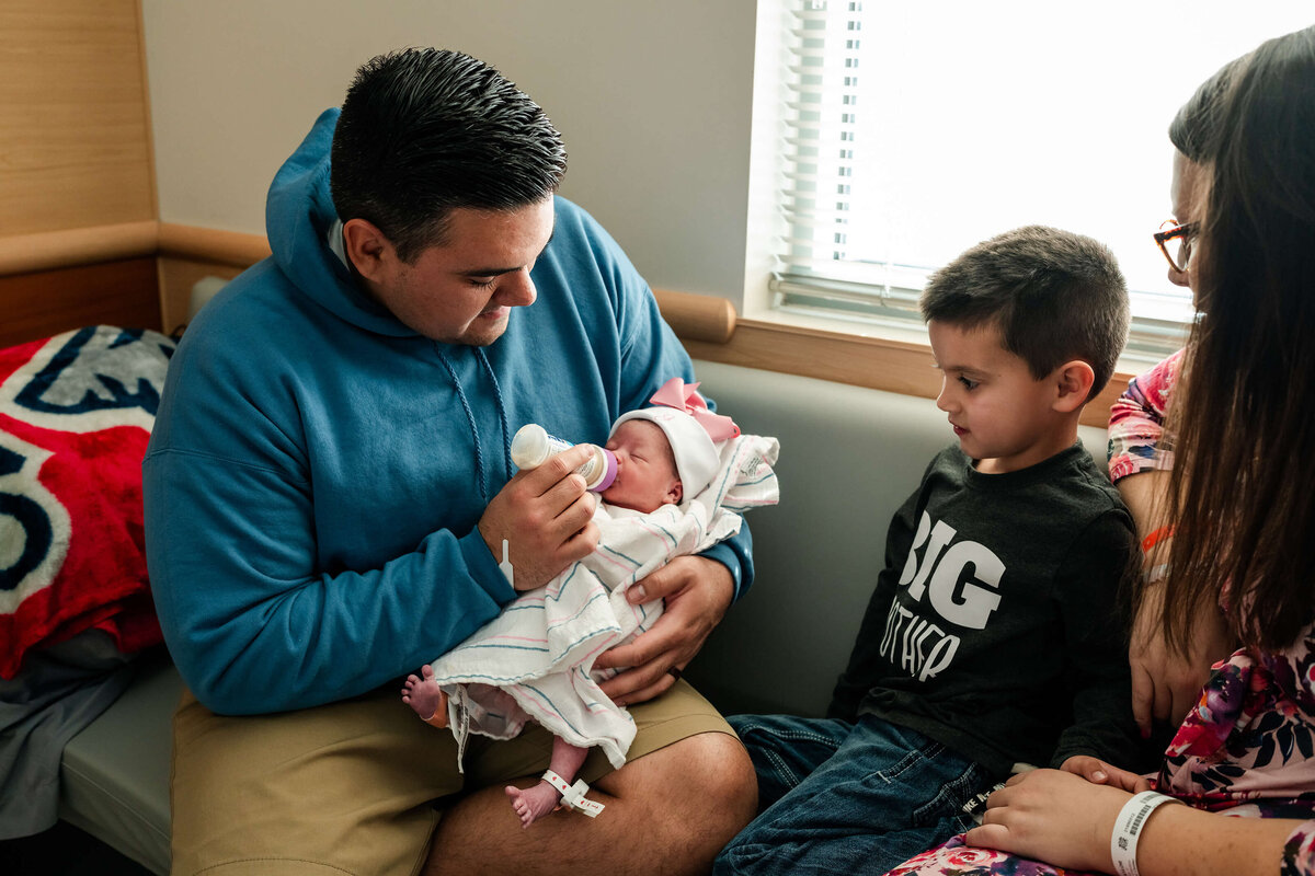 including-big-brother-in-care-of-newborn
