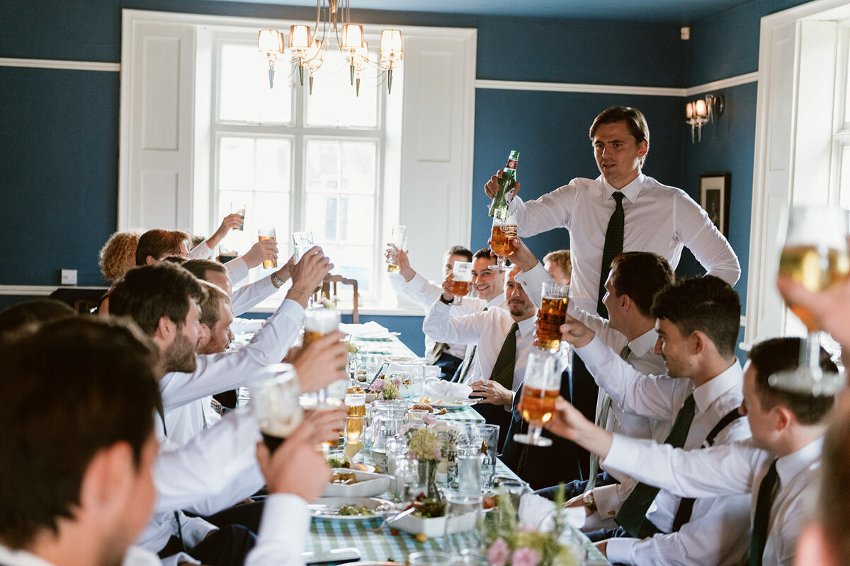 Summer-Estate-Wedding-In-English-Countryside2
