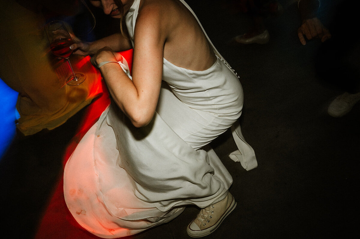 Herentals, salon weddings, moody, authentiek, alternatief trouwen,bruid, 2026, elopent, intiem, spontaan, tijdloos, trouwfotograaf, antwerpen - dansendansendansen-127