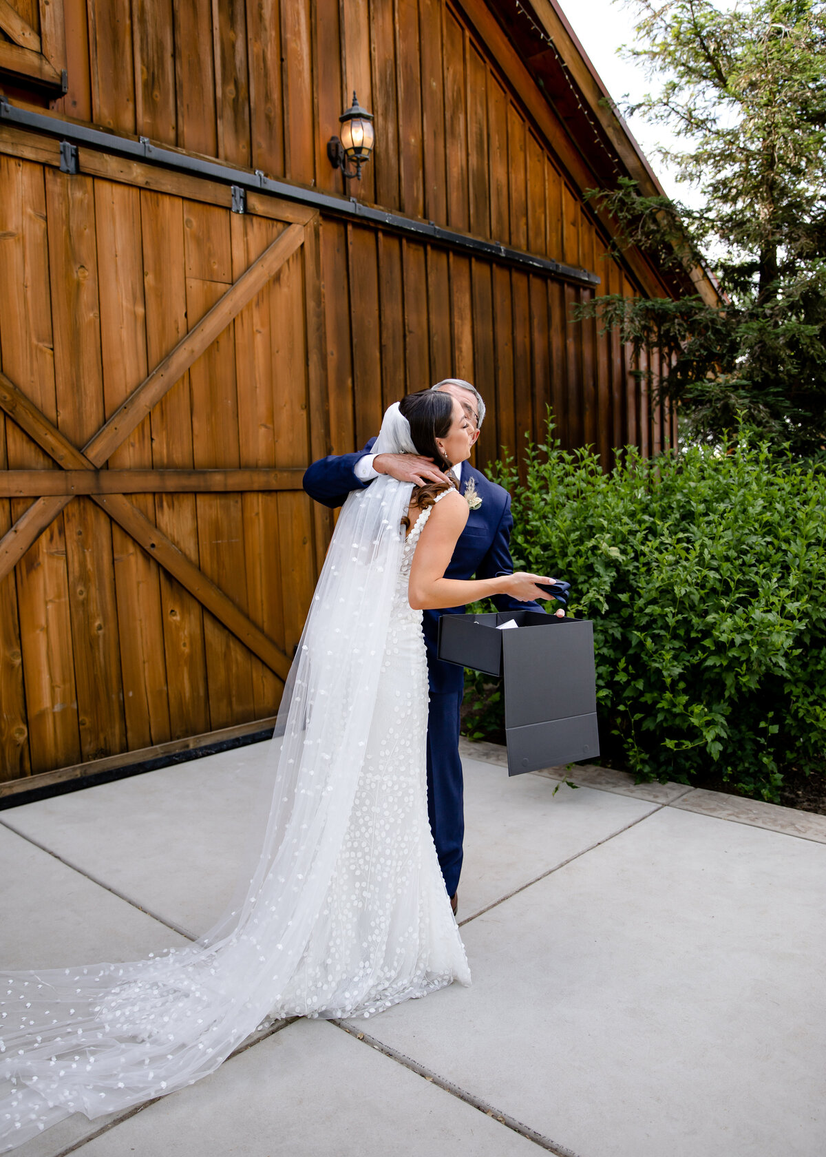 05282023_Emily+ZachWedding_GraceBarnCA_AnjaJensenPhotography-452