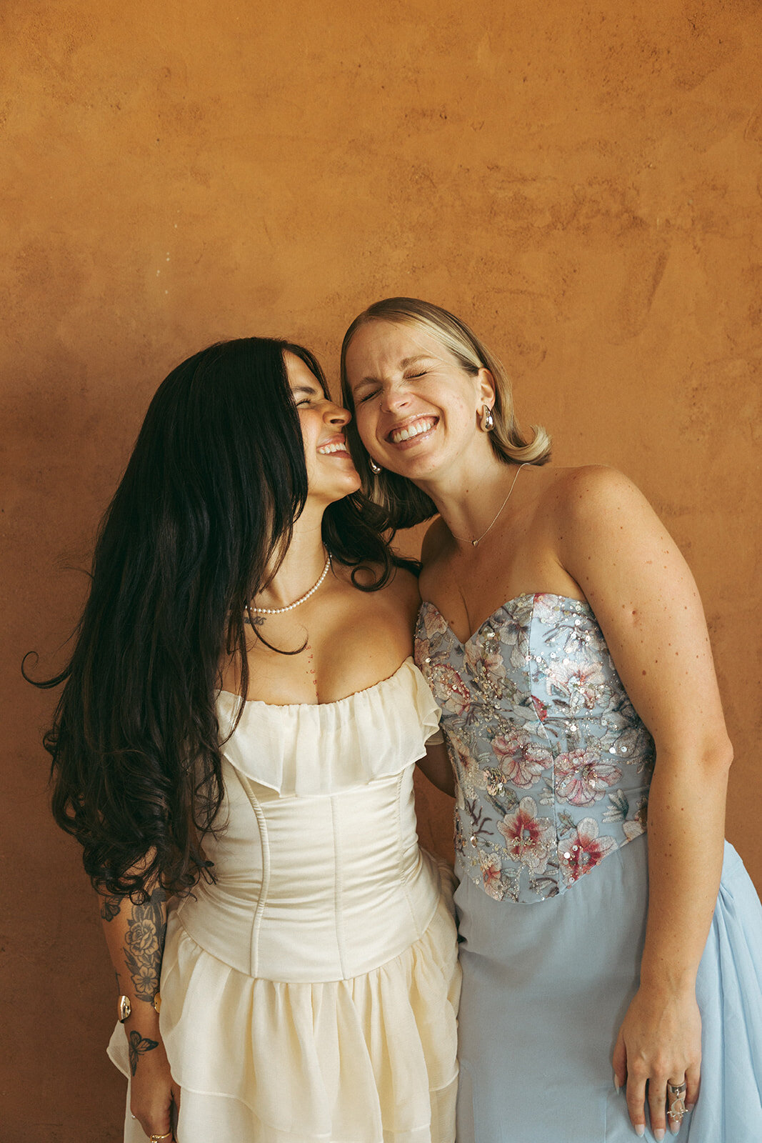 Faye-Fern-Creative-GoldenVibesPhoto-Sacred-Sands-Joshua-Tree-Wedding-Richie-James-Clara-Critchfield-Wedding-Party-18