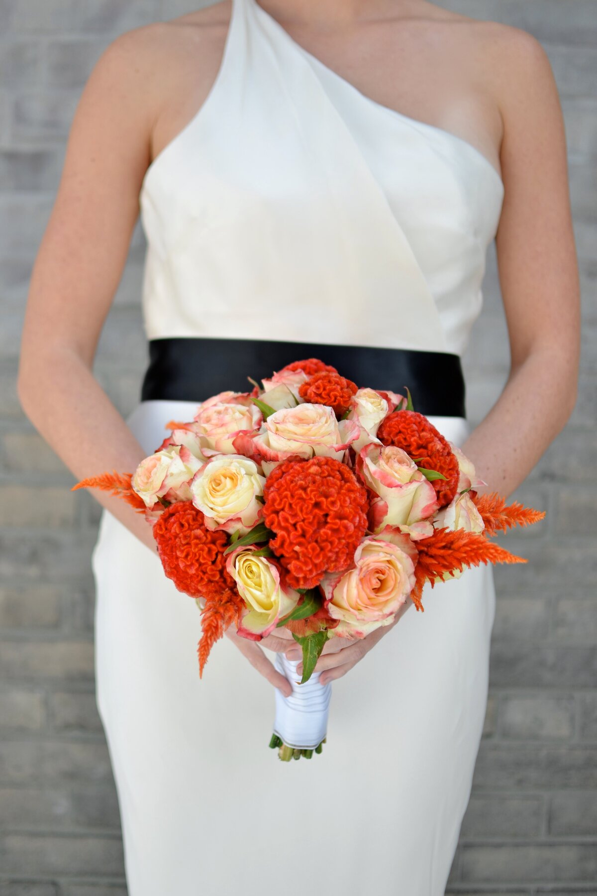 Bride_orange_bouquet_spectacular_affairs