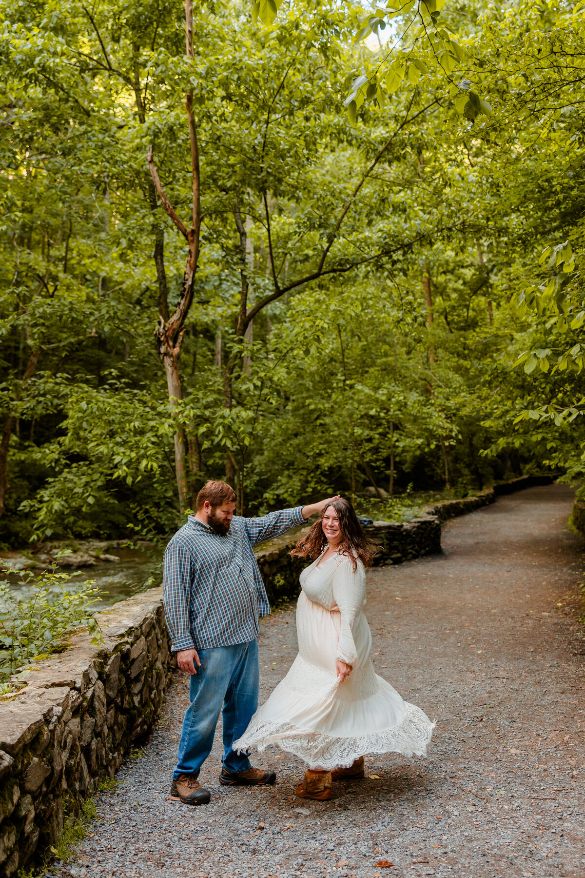 Natural-Bridge-Engagement-Session-27