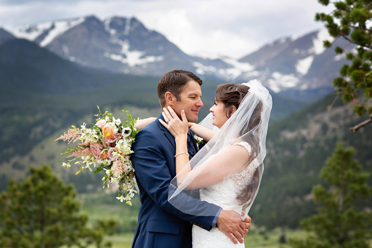 spring-rocky-mountain-national-park-colorado wedding