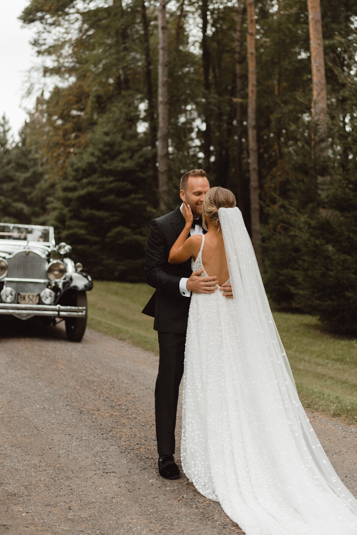 AllieJenningsPhoto-LawrenKyleWedding-SNEAKPEEKS-52