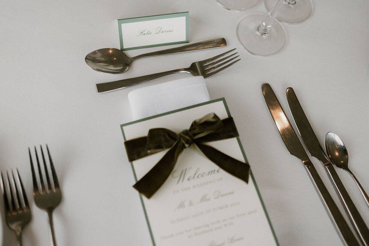 Issy-and-Bella-Floral-Design-Wedding-Florist-Herefordshire-Sant-Ffraed-House19