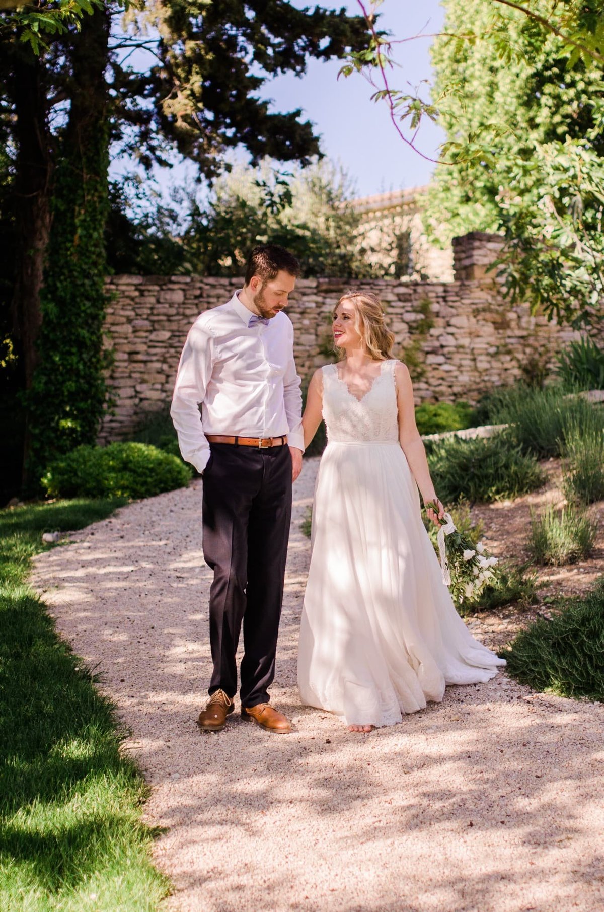 Provence, photographer, Pre, wedding, shoot, elopement, Gordes, Luberon, Domaine, Les Martins, love, couple, engagement, lavender, shooting, wedding, florent, vin,  photography