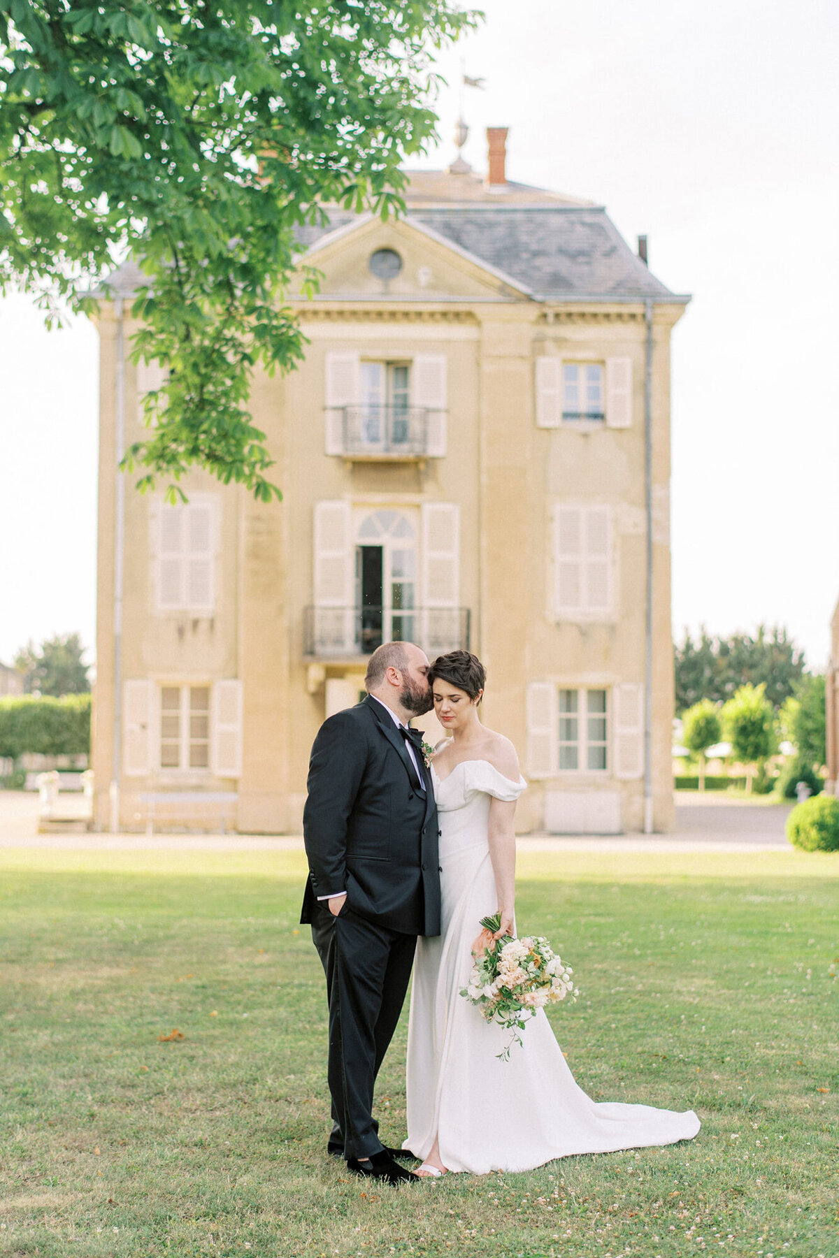 Maïlys Fortune Photography Husband Wife Wedding Weddings Photography France Switzerland Italy Timeless Dreamy Imagery Bilingual French English Destination Weddings Destination Wedding Provence French Riviera Paris Lake Como Tuscany152