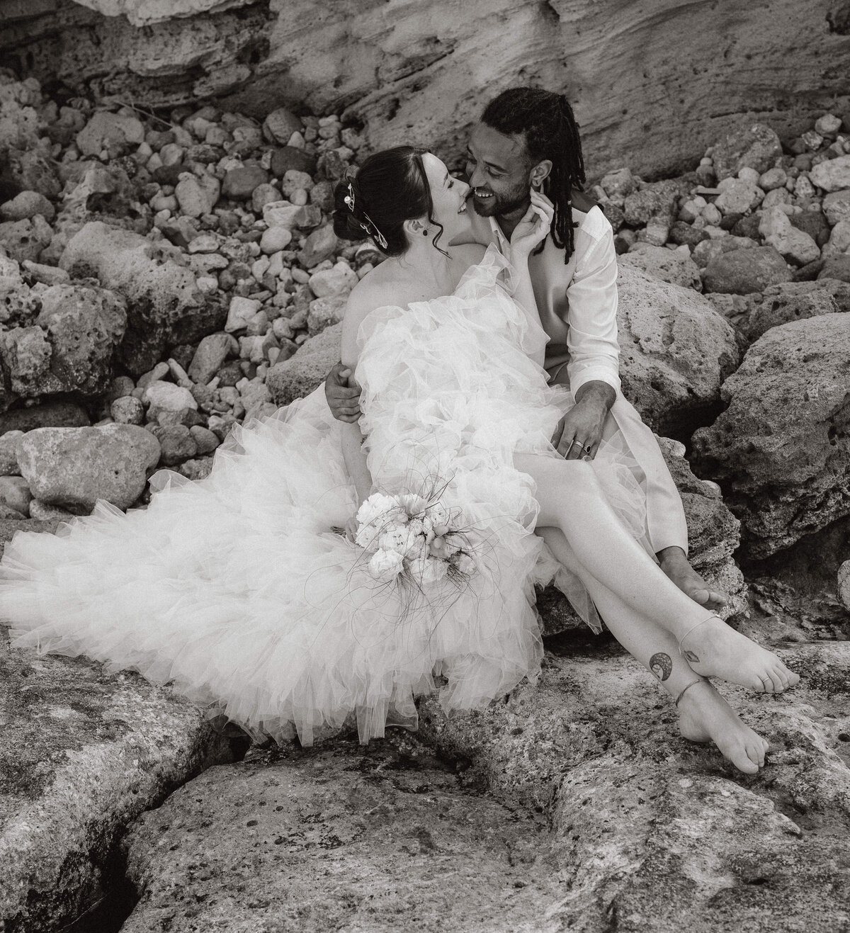 GREECE-ELEOPEMENT-MANDRAKIA-BRIDE-GROOM-photography-9