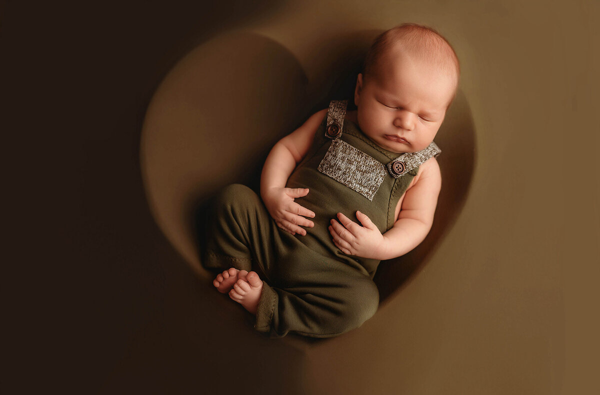 Newborn Pictures Charleston.