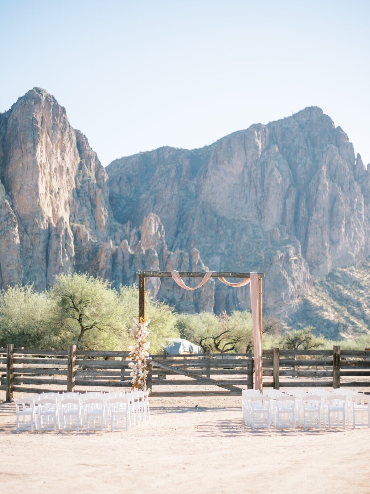 Arizona-wedding-photographer-saguaro-lake-guest-ranch_0062