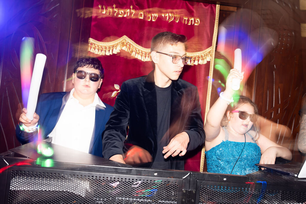 EthanandElianaBnaiMitzvah_20250518_0964