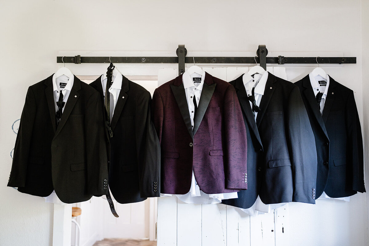 Lydia and Bradley - Groom Getting Ready - JessicaCarrollPhotographer-32_websize