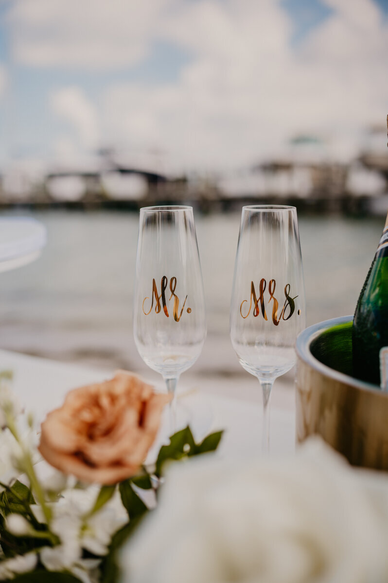 mariah-lacy-photo-isla-del-sol-florida-elope-wedding-planners-2