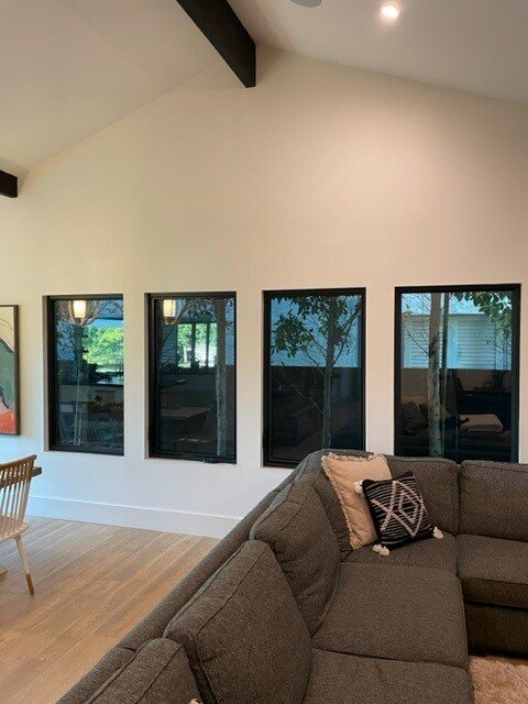 7-4-Black-windows-Interior