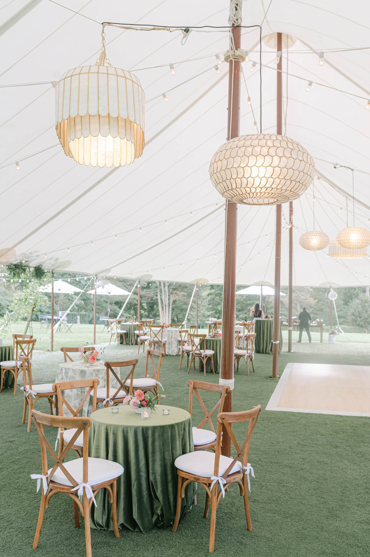 tented-wedding-inspiration-at-smith-farm-gardens