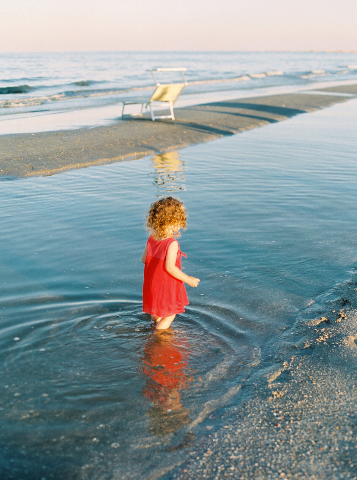 Family photography session outdoors in Cesenatico, Emilia-Romagna, Italy - 5